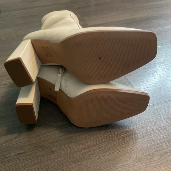 Aldo Heeled Boots - Picture 6 of 7